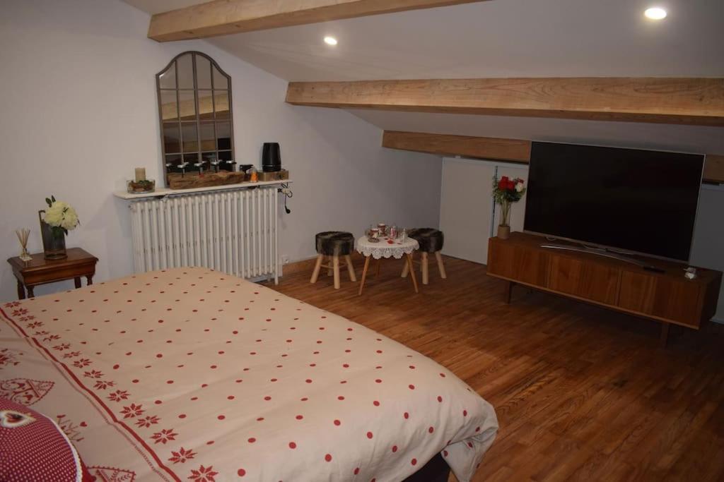 Domaine La Tuilerie Bed & Breakfast Guitres ห้อง รูปภาพ